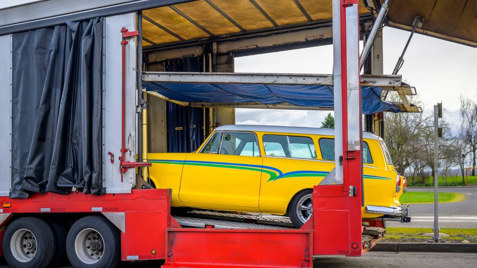 Why Get Enclosed Transport When Buying Your Dream Car?